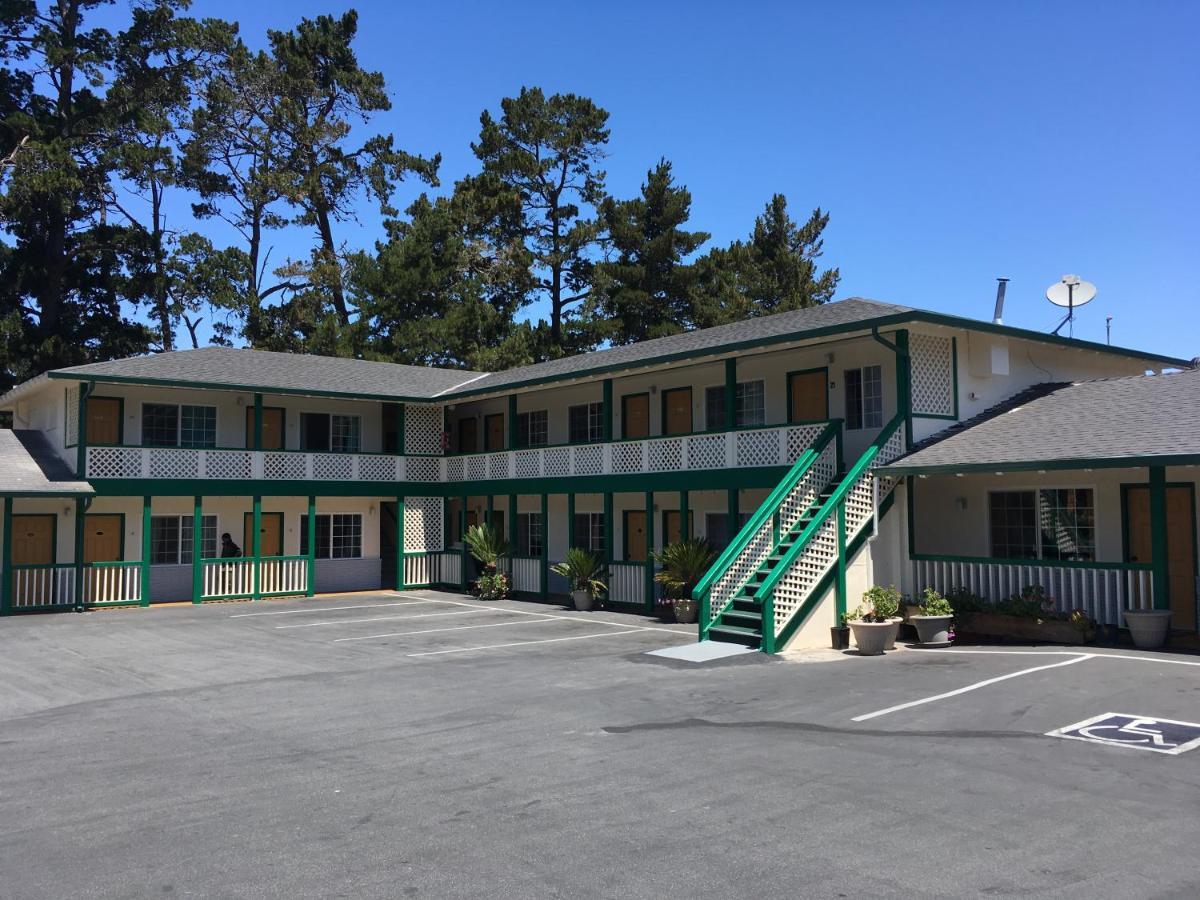 Monterey Pines Inn Exterior photo